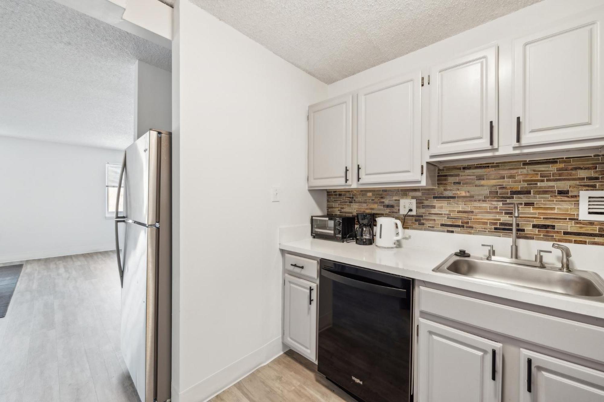 Legacy At Imperial Village 517 I 2 Bed 2 Bath